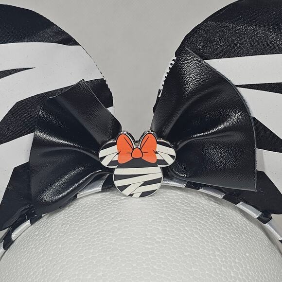 Disney Halloween Minnie Mouse Ears Headband Black + White Skeleton Black Bow - Picture 2 of 5